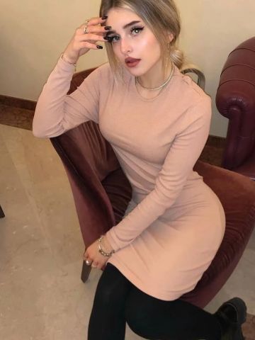 Одетта Соблазнительная Брюнетка